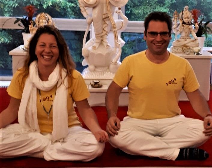 Janina und Thomas - Zertifizierung zum Yogalehrer